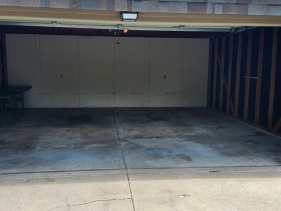 3rd image of 3220 Briarwood Ave