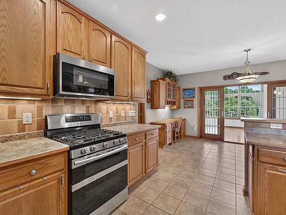 5th image of 2266 Powder Hill ROAD