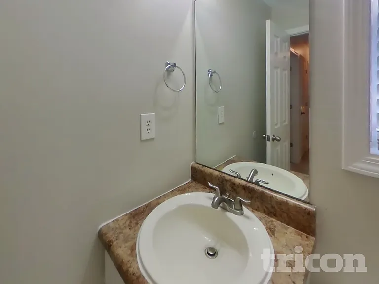 204 Campbell Dr — Photo 16