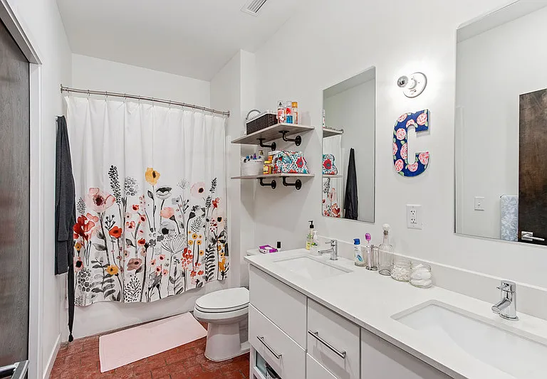 1108 E 30th St #101 — Photo 4