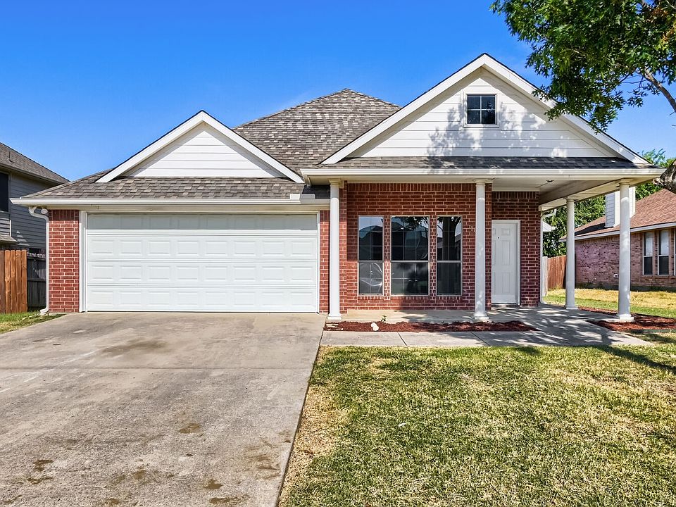 1st image of 1005 Lake Ridge Dr