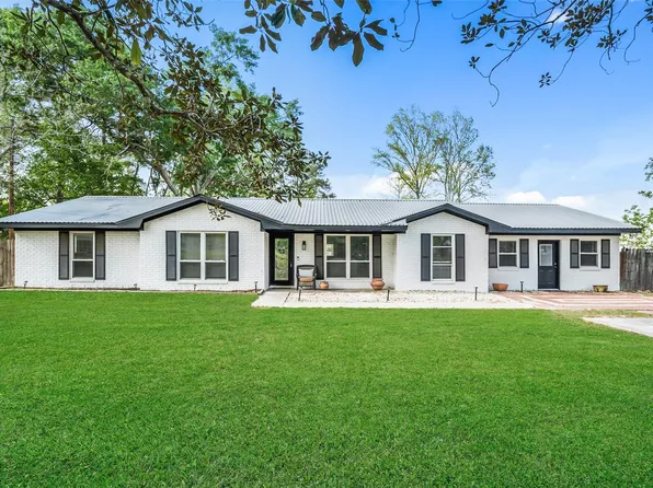 7457 County Line Rd, Willis, TX 77378