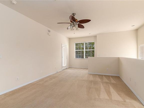 5th image of 3051 SE Lexington Lakes Dr APT 204