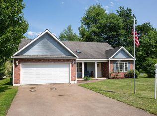 6 Slocum St, South Burlington, VT 05403