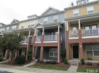 126 Braeside Ct, Cary, NC 27519