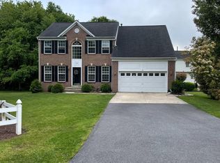 2404 Mossrock Pl, Waldorf, MD