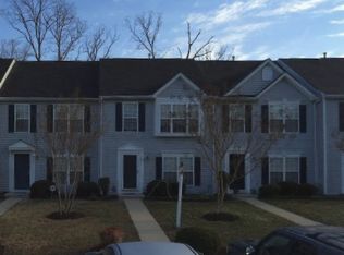 462 Hollybrook Ridge Ln, Richmond, VA 23223