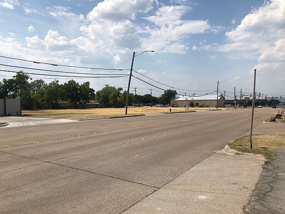 4th image of 624 S Cherry Ln
