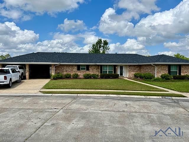 1st image of 408 Jefferson Dr