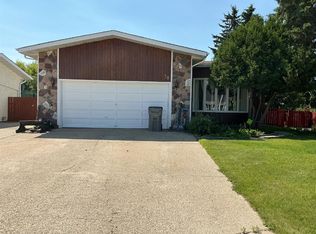 38 Kimzey Cross, Whitecourt, AB T7S1G1