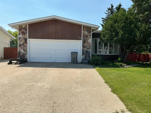 38 Kimzey Cross, Whitecourt, AB T7S 1G1
