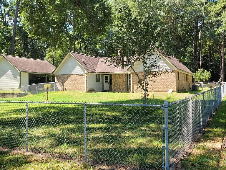 4 Sarah Lynn Ln — Photo 16