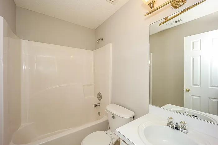6055 Yellowood Ct — Photo 18