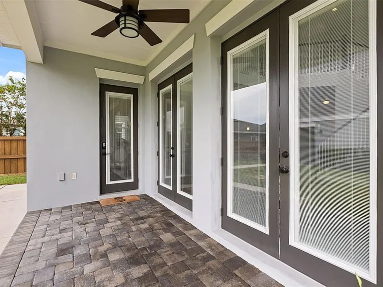13785 Behring Ave — Photo 36