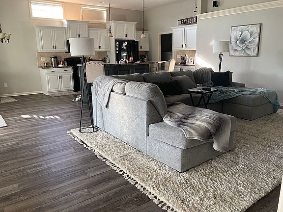 Open concept living kitchen