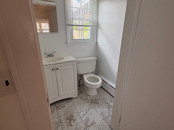 5th image of 21 Sherman Ave