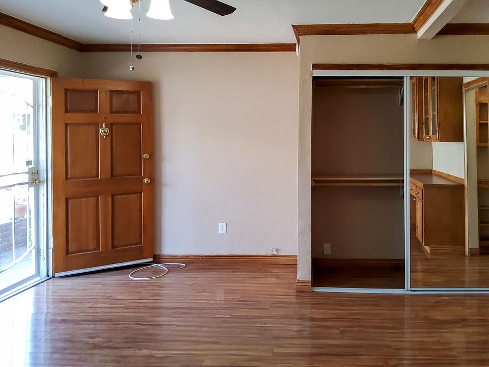 1st image of 568 1/2 N Kingsley Dr