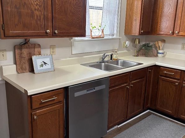 1634 Shady Knoll Ave APT B