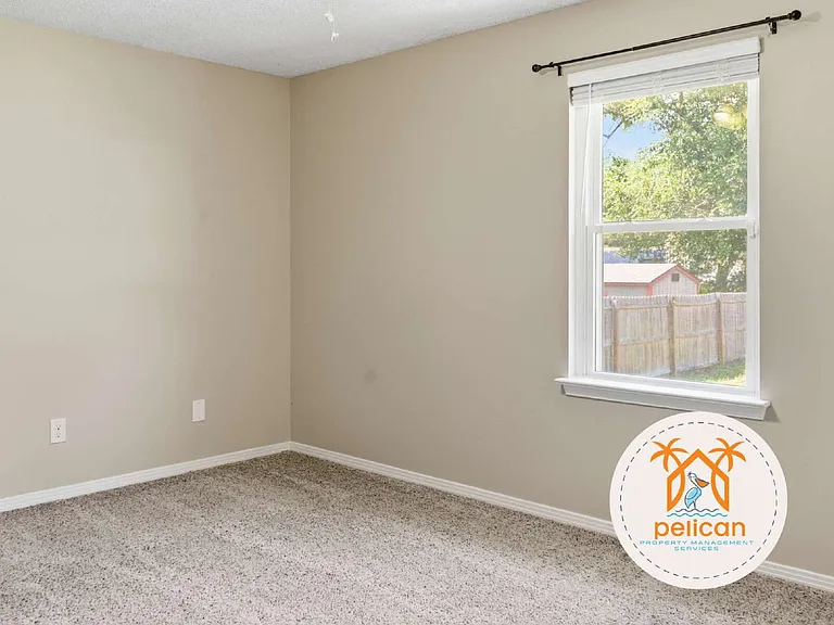 648 Deedra Ave — Photo 24