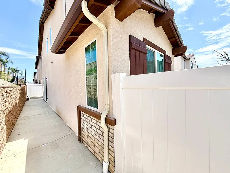 31404 Lolite Dr — Photo 36