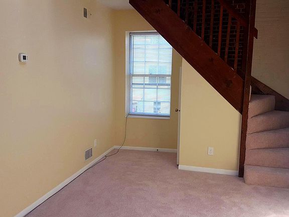 3rd image of 1321 King St