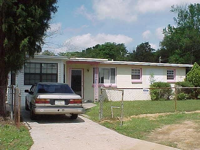 1st image of 8515 Cherry Ave