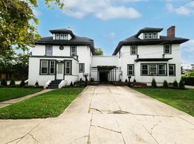 20-22 Bay Shore Ave