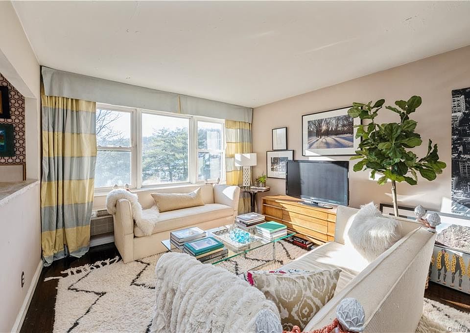 1st image of 30 E Hartsdale Ave APT 1A