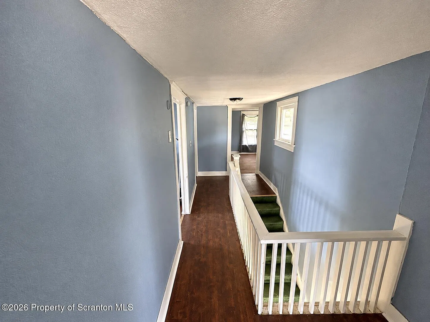 1 bed, 1.0 bath, 800 sqft, $875 — Photo 2