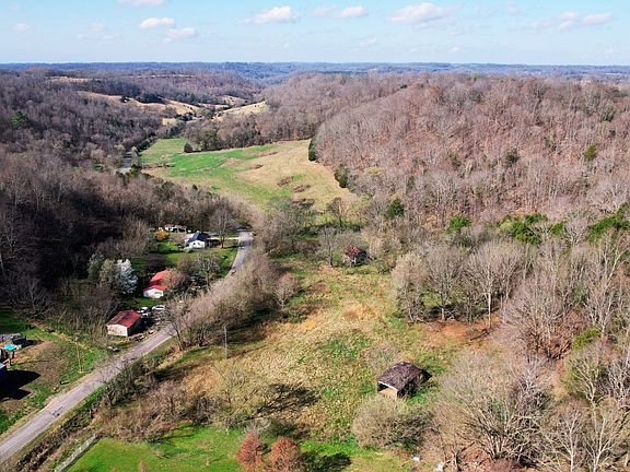 3rd image of 126 Carpenter Rd