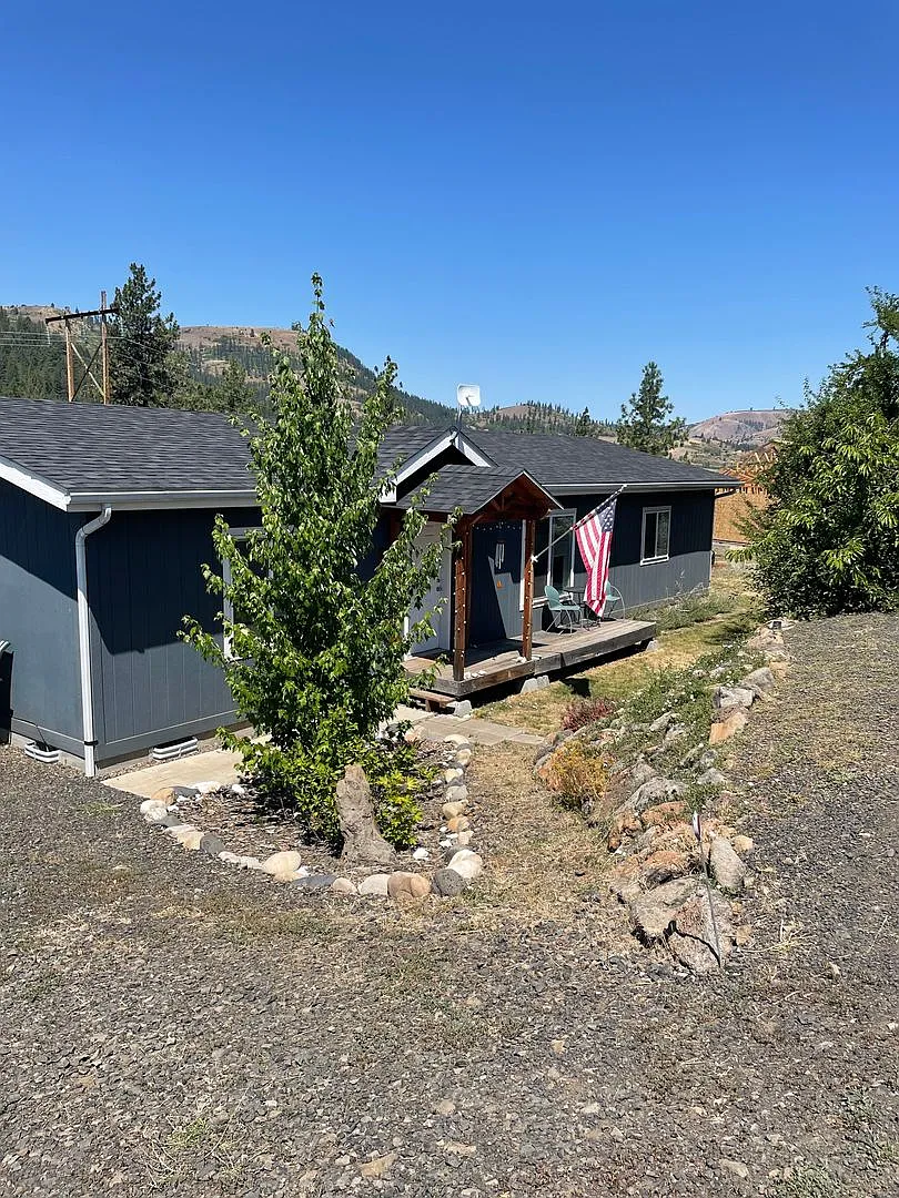 Dog-friendly Kamiah House with Beautiful Views — Photo 2