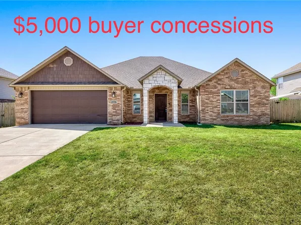 711 Paint Ln, Centerton, AR 72719