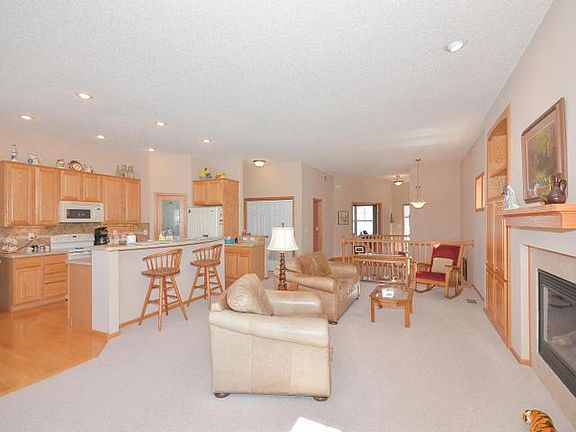 2nd image of 17225 Eagleview Dr