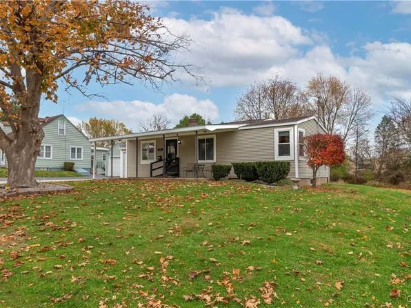 218 Winchester Dr, New Hartford, NY 13413