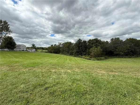 215 5th Ave, Pattonsburg, MO 64670