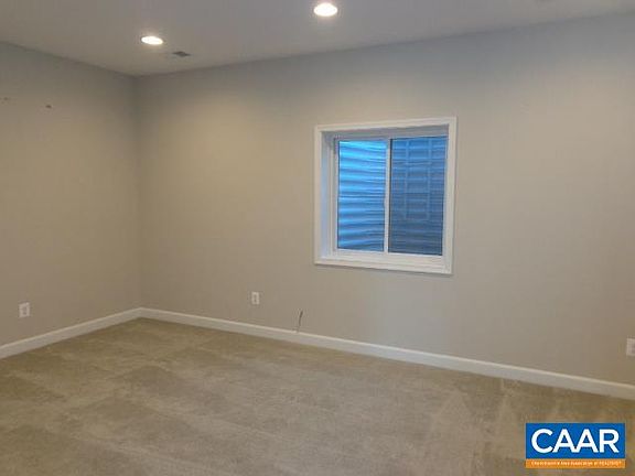 5th image of 3435 Monterey Dr