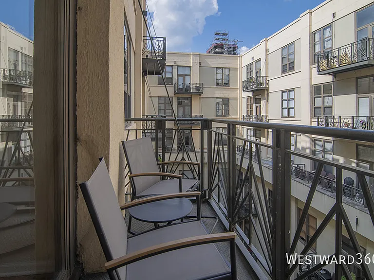 758 N Larrabee St #726 — Photo 12