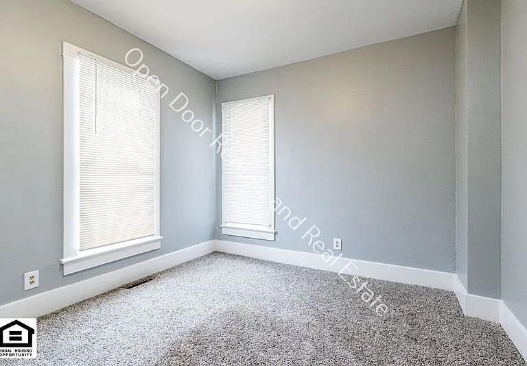 515 N State St #515 N STATE — Photo 15