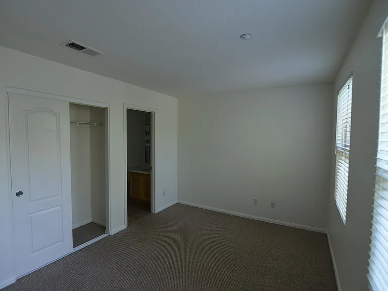 1299 Blue Jean Way #2 — Photo 18