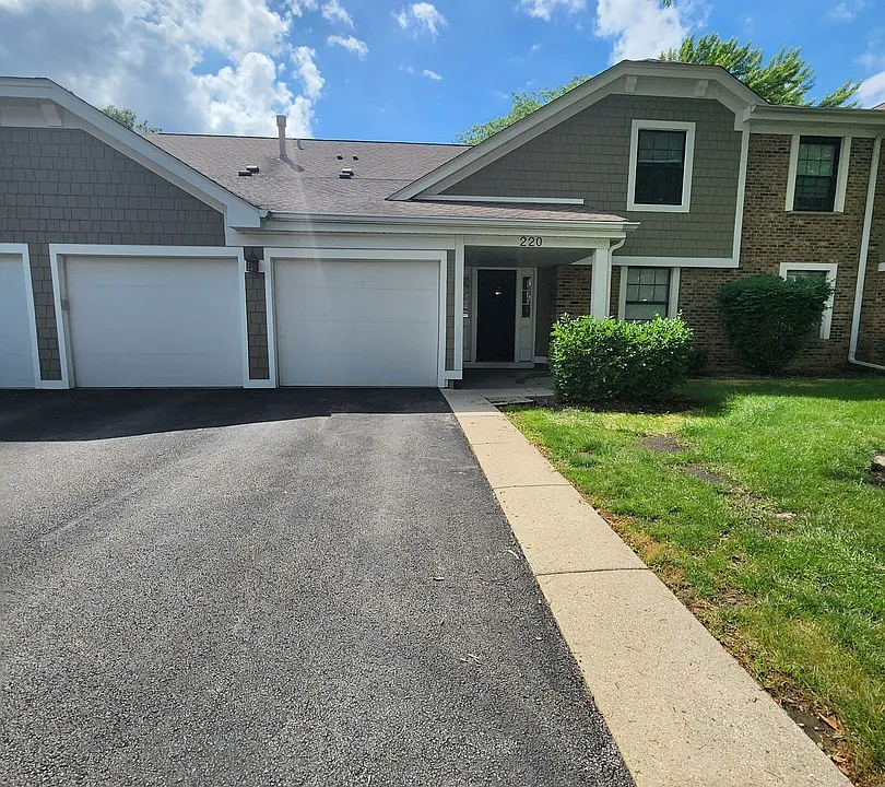220 Hawthorne Ct #A2