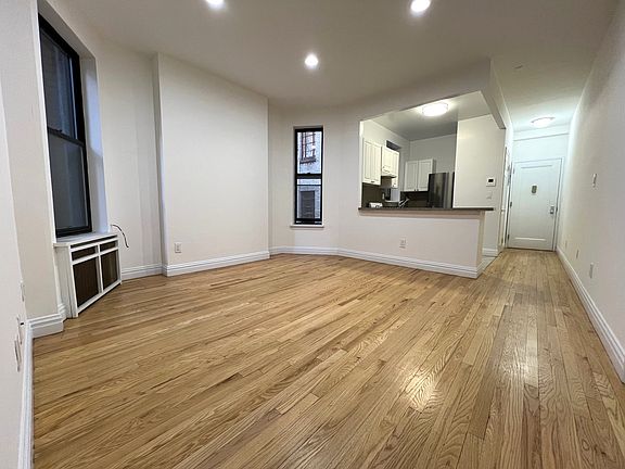 2nd image of 147 E 90th St #2C