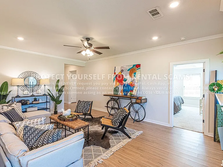 347 W Tyler Rd — Photo 5