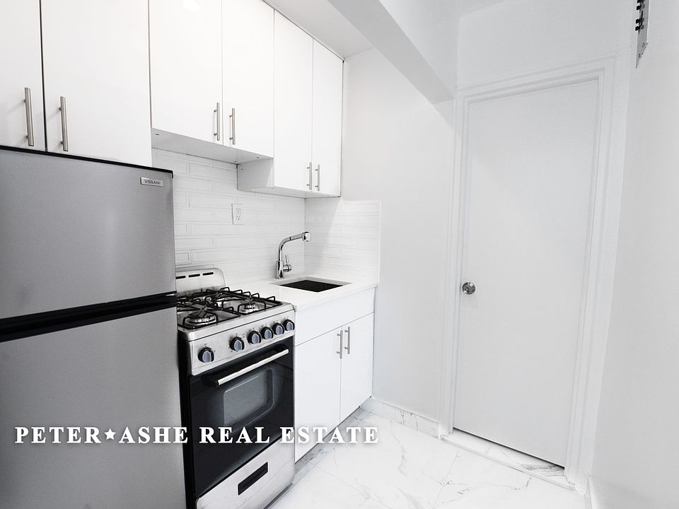2nd image of 151 E 62nd St #3A