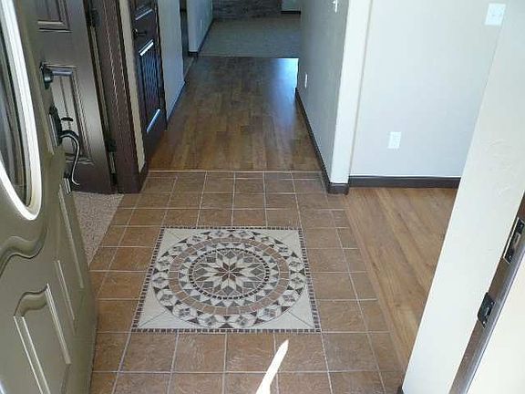 3rd image of 1419 River Rock Dr