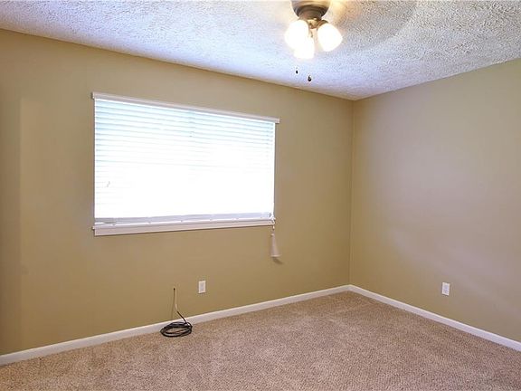5th image of 6011 Skylark Dr