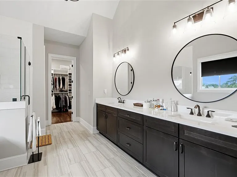 1012 Summit View Ln — Photo 13