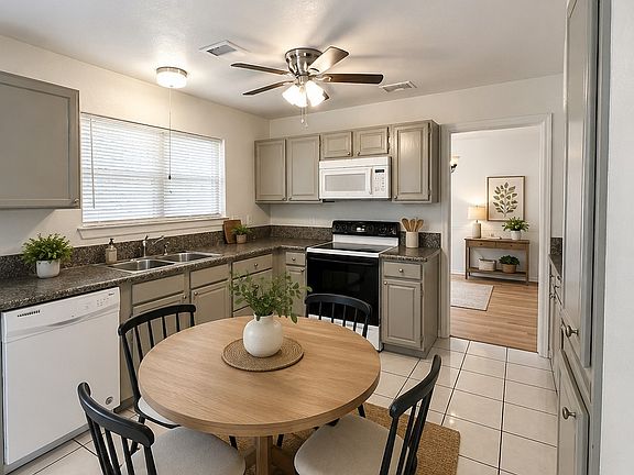 5th image of 6104 Bay Hill Dr