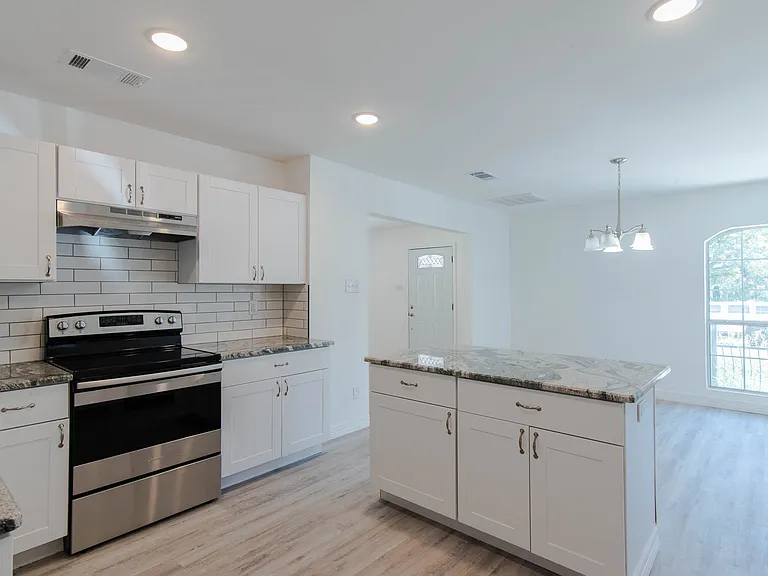 3931 Abilene St — Photo 2