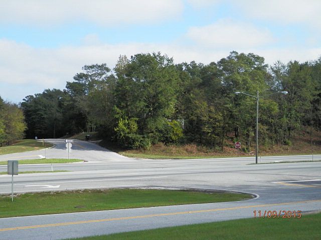 1st image of 2600 16th Pl