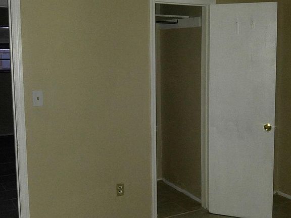 4th image of 2442 King St #B